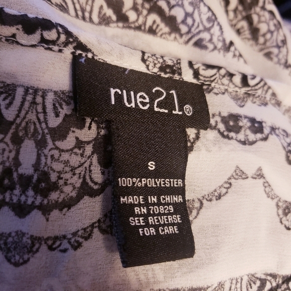Rue 21 3/4 Length Blouse Top White Black Tunic Sheer Women's Small S Hi-Low EUC - Picture 3 of 4